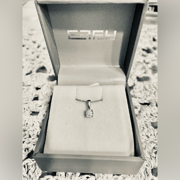 Effy Diamond Pendant Necklace - Picture 1 of 7